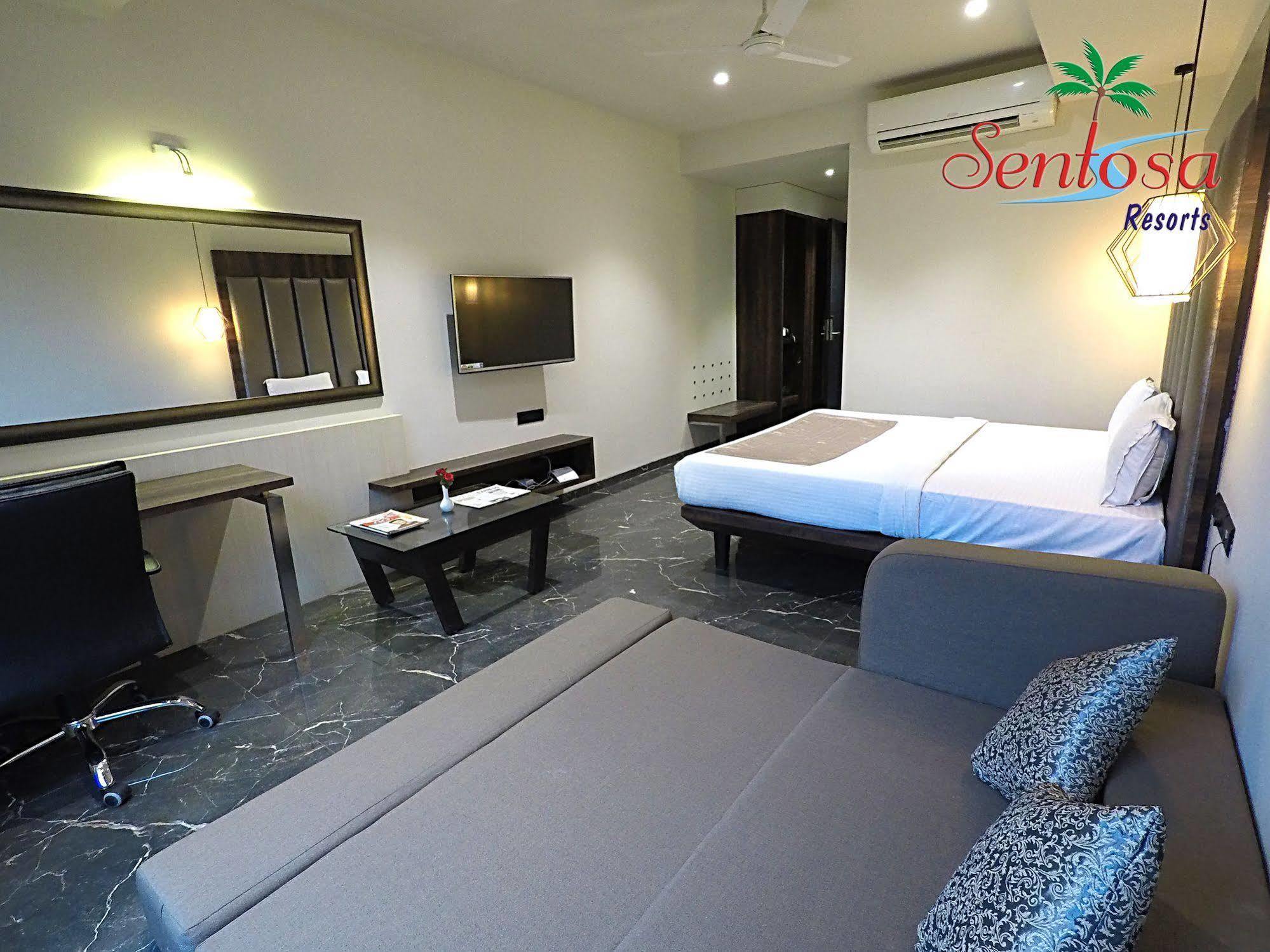 Sentosa Resorts Chinchvad ภายนอก รูปภาพ